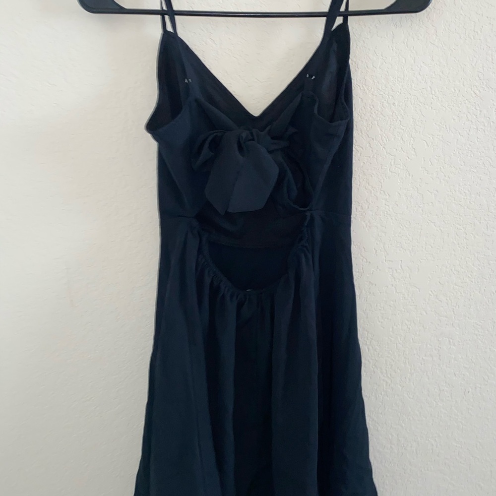 Black tied back dress forever 21 dress